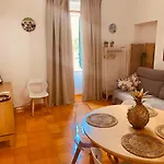 Apartament Casa Viggiano In The Heart Of